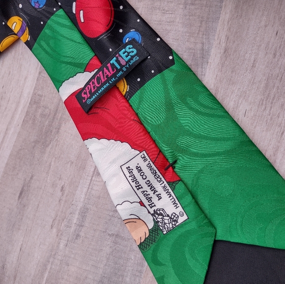 Hallmark Golf Men's Vintage Santa Claus Golf Tie - Picture 6 of 6